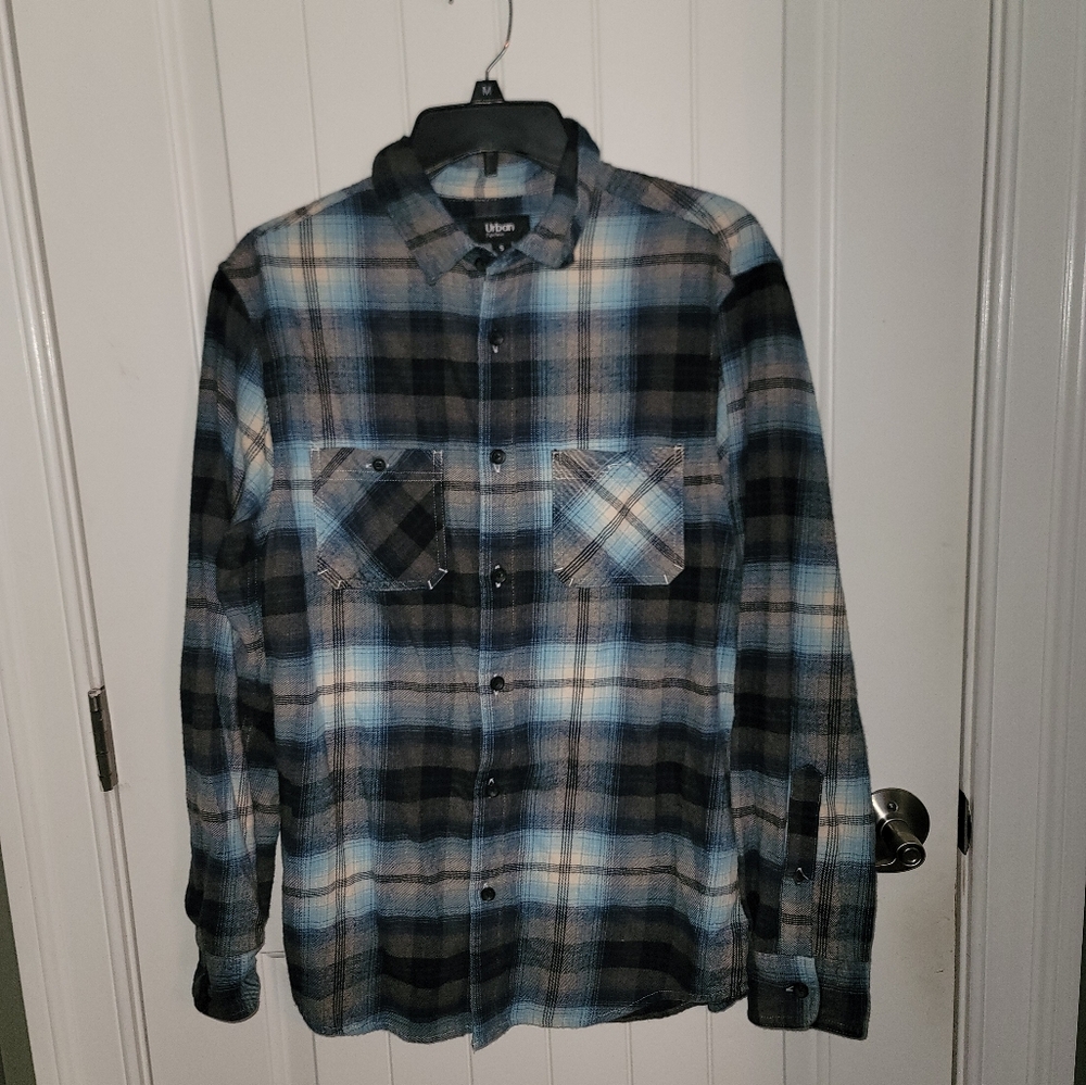 NWT Urban Pipeline Men's Blue Plaid Button Down Shirt Mens Small